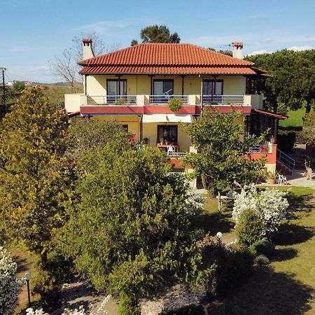 Pond And Pines, By Nice House By The Sea! Epanomi Exterior foto